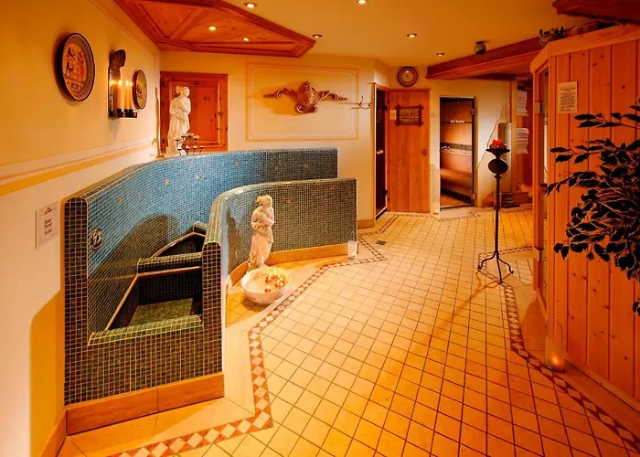 Hotel Relais & Chateaux Chaste - Scuol 4*